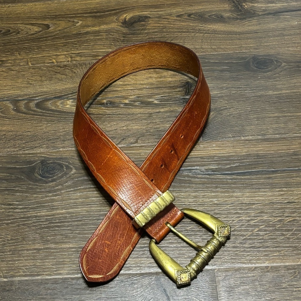 Linea Pelle by Nina K vintage leather brass big bold statement belt small